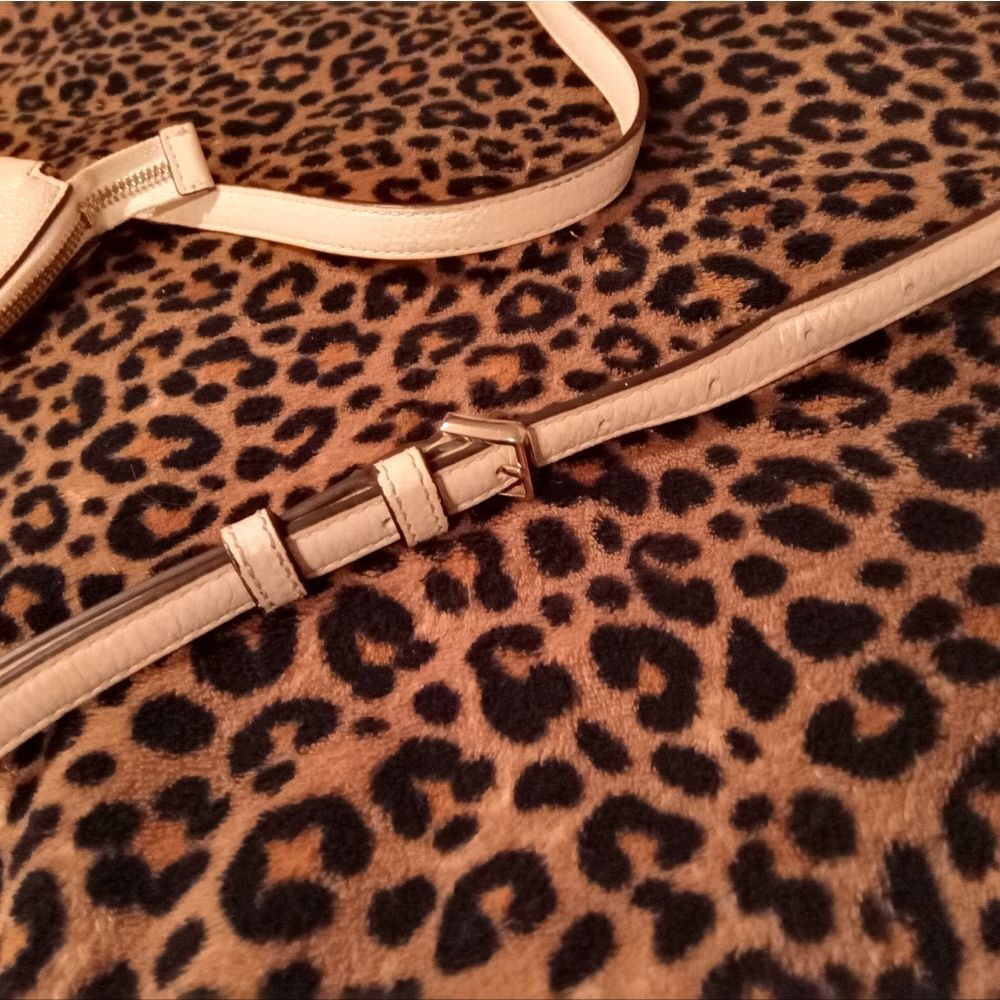 š¤ KateāSpade New York Purse Adjustable Strap - Picture 4 of 6